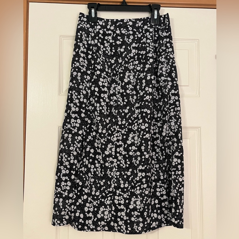 SHEIN Black and White Floral A-Line Skirt